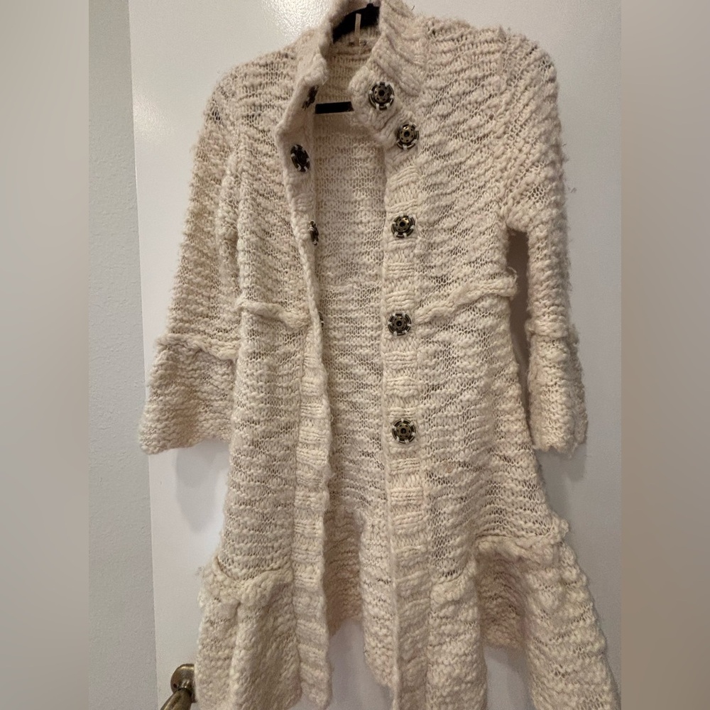 Free People chunky textured knit ruffled flared sleeves high collar cardigan - Picture 3 of 6